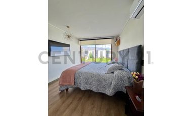 SE VENDE IMPECABLE CASA EN CONDOMINIO EN CHICUREO