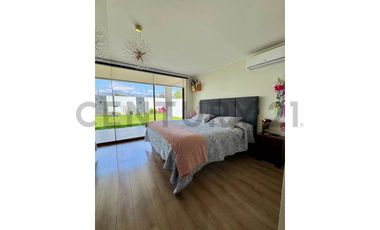 SE VENDE IMPECABLE CASA EN CONDOMINIO EN CHICUREO