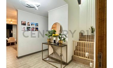 SE VENDE IMPECABLE CASA EN CONDOMINIO EN CHICUREO