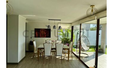 SE VENDE IMPECABLE CASA EN CONDOMINIO EN CHICUREO