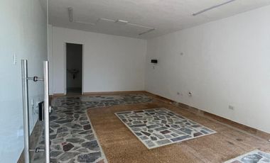 local en arriendo en el rosal. Cod A4993