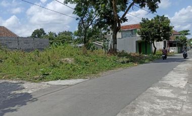 Tanah Potensial Strategis Pinggir Jalan Utara Jogja Bay Maguwoharjo