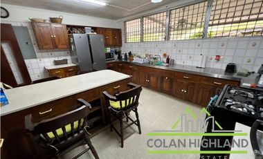 Se Vende Casa en Los Angeles, Betania