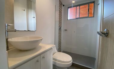 apartamento en arriendo en el esmeraldal. Cod A511745