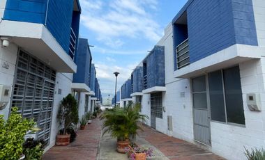 casa en venta en lomitas. Cod V11203