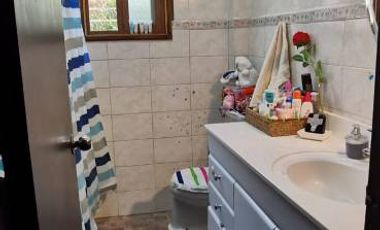 AMPLIA CASA CON GRAN TERRENO