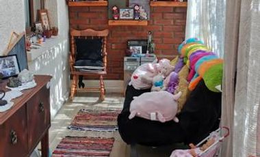 AMPLIA CASA CON GRAN TERRENO