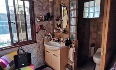 AMPLIA CASA CON GRAN TERRENO