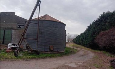 Se vende granja de 28 hectáreas en excelente ubicación.