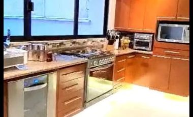 ¡¡ CASA EN VENTA EN TECAMACHALCO, YA REMODELADA, LISTA PARA VVIRLA !!