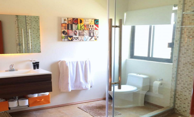 ¡¡ CASA EN VENTA EN TECAMACHALCO, YA REMODELADA, LISTA PARA VVIRLA !!