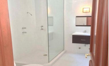 ¡¡ CASA EN VENTA EN TECAMACHALCO, YA REMODELADA, LISTA PARA VVIRLA !!