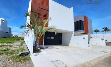 Casa en Venta con Roofgarden en el Fraccionamiento Lomas de Rioja Veracruz