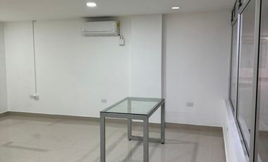 oficina en arriendo en santa ana. Cod A215840