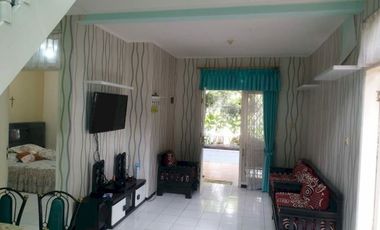 Rumah Villa Asri dan Kolam Renang di Cibodas Cipanas Puncak SHM+IMB