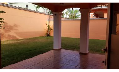 Venta de Casa en Condado del Rey.