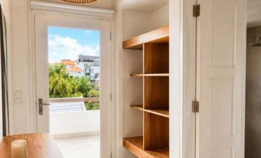Leasehold -   Exclusive 2-Bedroom Villa with Private Pool in Padonan, Canggu, Bali