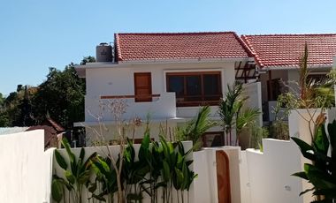 Leasehold -   Exclusive 2-Bedroom Villa with Private Pool in Padonan, Canggu, Bali