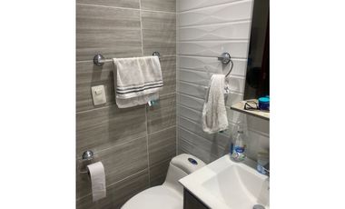 SE VENDE HERMOSO Y AMPLIO APARTAMENTO EN TABOR TRADICIONAL