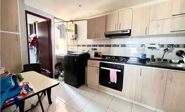 SE VENDE HERMOSO Y AMPLIO APARTAMENTO EN TABOR TRADICIONAL