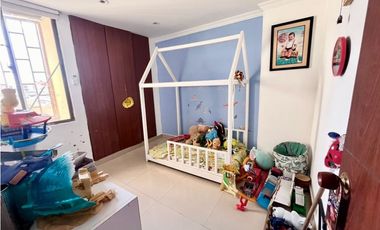 SE VENDE HERMOSO Y AMPLIO APARTAMENTO EN TABOR TRADICIONAL