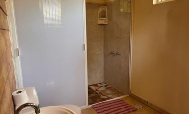 Rancho pequeño, cerca de la carretera principal