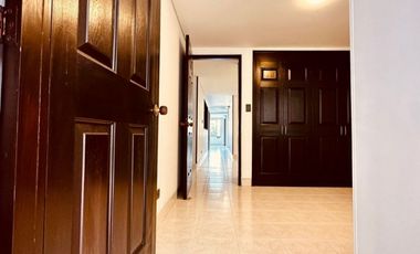 apartamento en venta en cristales. Cod V15637