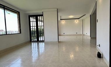apartamento en venta en cristales. Cod V15637