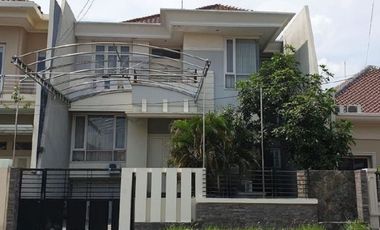 Rumah disewakan di Genteng, Surabaya