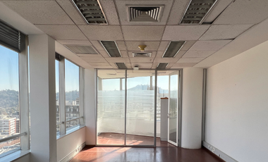 Oficina en Arriendo en Torre Paris/ Metro Los Leones