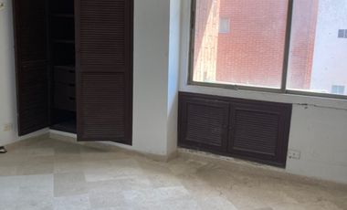 apartamento en arriendo/venta en altos de riomar. Cod A1100