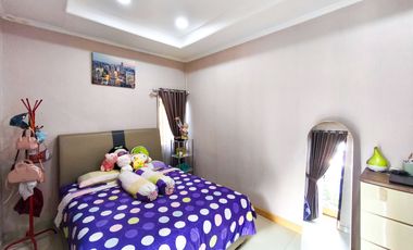 Rumah 3 Lt SHM 15 Menit ke Pamulang Square Dibantu KPR J-46607