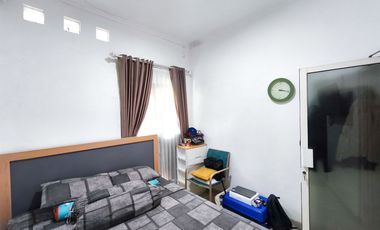 Rumah 3 Lt SHM 15 Menit ke Pamulang Square Dibantu KPR J-46607