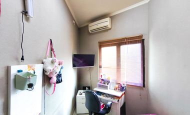 Rumah 3 Lt SHM 15 Menit ke Pamulang Square Dibantu KPR J-46607