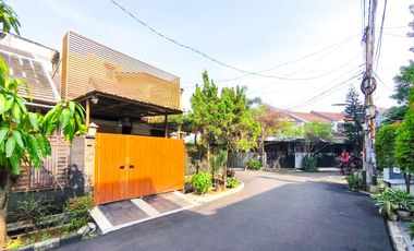 Rumah 3 Lt SHM 15 Menit ke Pamulang Square Dibantu KPR J-46607