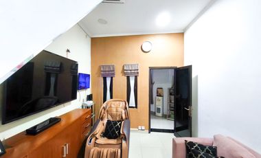 Rumah 3 Lt SHM 15 Menit ke Pamulang Square Dibantu KPR J-46607