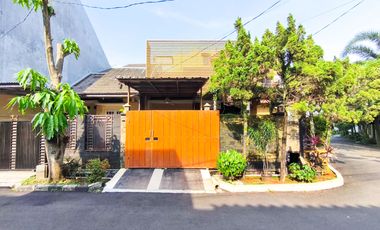 Rumah 3 Lt SHM 15 Menit ke Pamulang Square Dibantu KPR J-46607