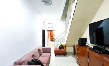 Rumah 3 Lt SHM 15 Menit ke Pamulang Square Dibantu KPR J-46607