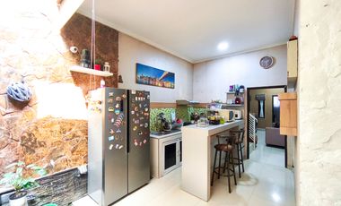 Rumah 3 Lt SHM 15 Menit ke Pamulang Square Dibantu KPR J-46607