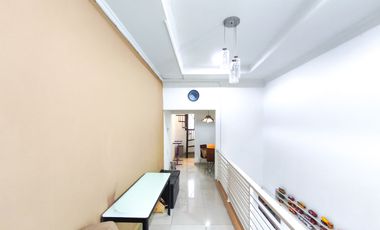 Rumah 3 Lt SHM 15 Menit ke Pamulang Square Dibantu KPR J-46607