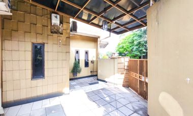 Rumah 3 Lt SHM 15 Menit ke Pamulang Square Dibantu KPR J-46607