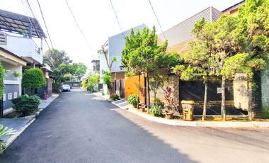 Rumah 3 Lt SHM 15 Menit ke Pamulang Square Dibantu KPR J-46607