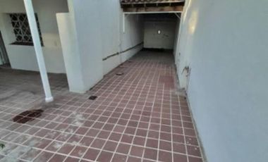 Excelente chalet de 3 ambientes sobre lote propio