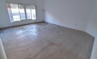 Excelente chalet de 3 ambientes sobre lote propio