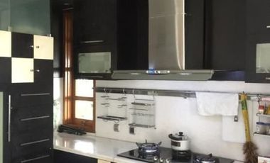 DIJUAL RUMAH VILLA MEWAH NYAMAN LUAS DI MEKARWANGI LEMBANG BANDUNG