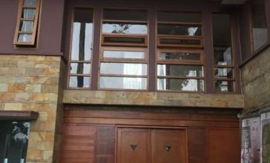 DIJUAL RUMAH VILLA MEWAH NYAMAN LUAS DI MEKARWANGI LEMBANG BANDUNG
