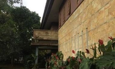 DIJUAL RUMAH VILLA MEWAH NYAMAN LUAS DI MEKARWANGI LEMBANG BANDUNG