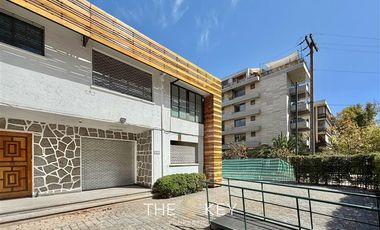 Casa en arriendo de 10 dorm. en Av. Suecia. Providencia