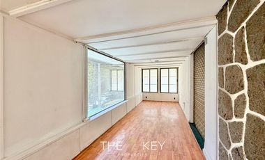 Casa en arriendo de 10 dorm. en Av. Suecia. Providencia