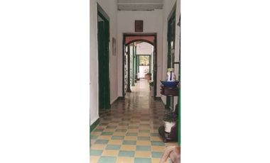 Hermosa Casa antigua en El Retiro